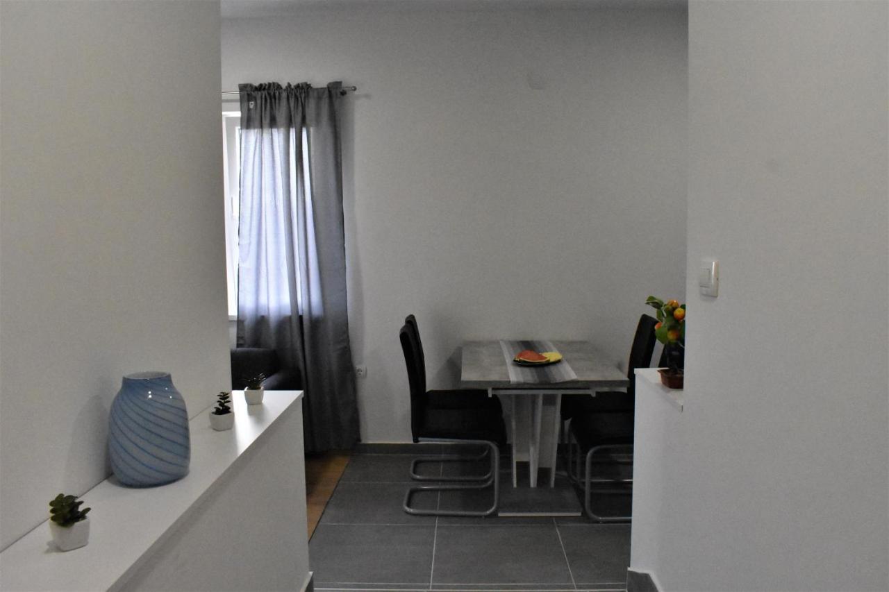 Apartmani Skorpion Kastela Ngoại thất bức ảnh