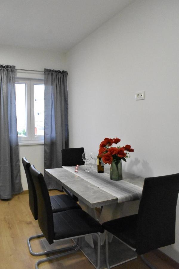 Apartmani Skorpion Kastela Ngoại thất bức ảnh